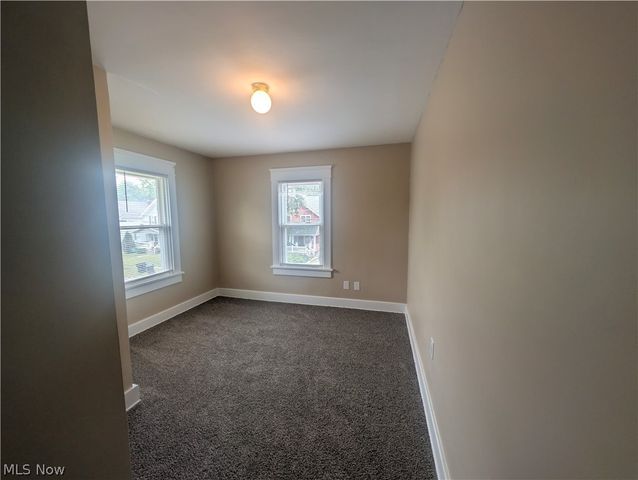 526 Grant Avenue, Cuyahoga Falls, OH 44221