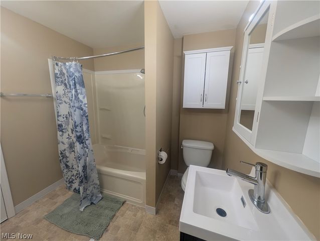 526 Grant Avenue, Cuyahoga Falls, OH 44221
