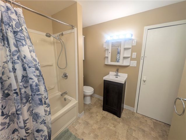 526 Grant Avenue, Cuyahoga Falls, OH 44221