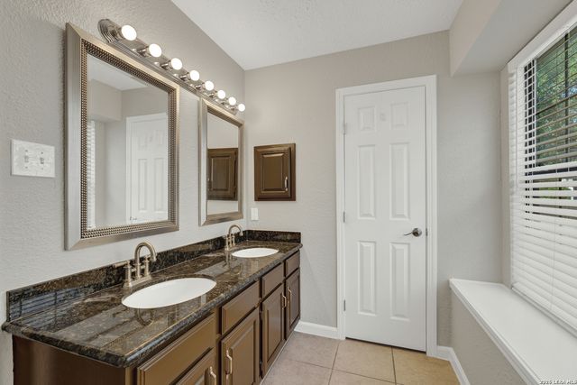 14639 HIGHLAND RDG, San Antonio, TX 78233