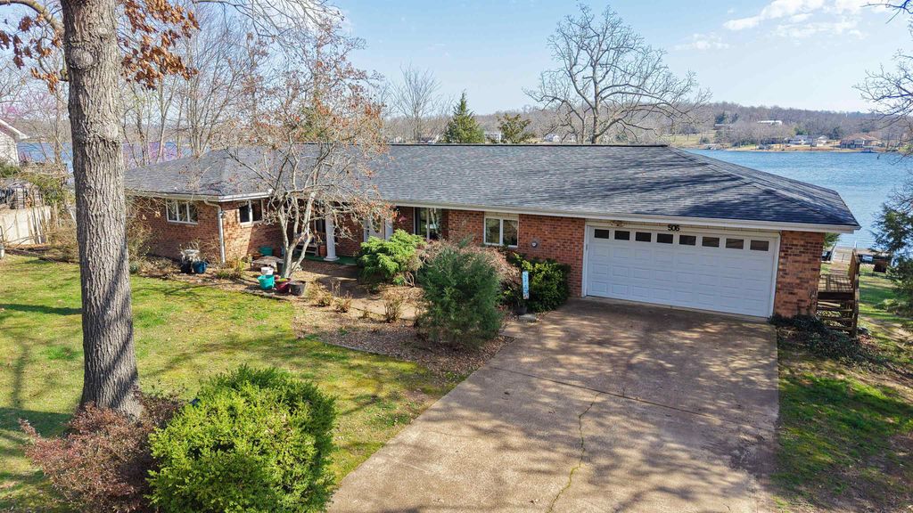 506 Victoria Drive, Horseshoe Bend, AR 72512