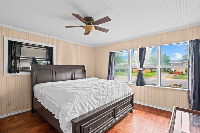 1645 Brentwood Dr, Corpus Christi, TX 78415