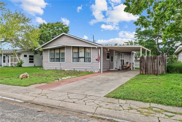 1645 Brentwood Dr, Corpus Christi, TX 78415