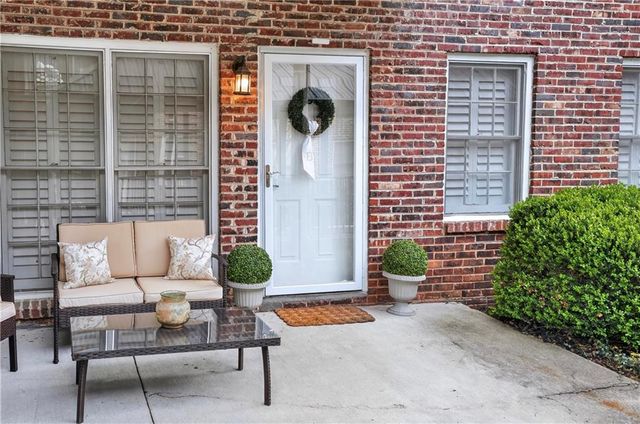 3675 Peachtree Road NE 19, Atlanta, GA 30319