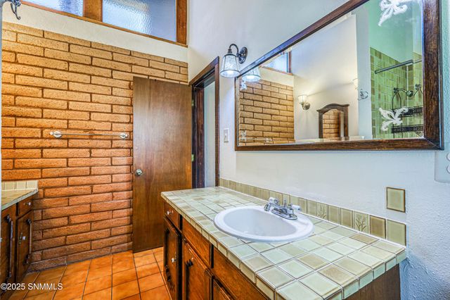 1015 Lister Drive, La Mesa, NM 88044