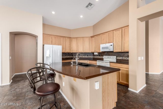 7864 E LAUREL Street, Mesa, AZ 85207