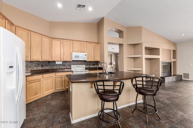 7864 E LAUREL Street, Mesa, AZ 85207