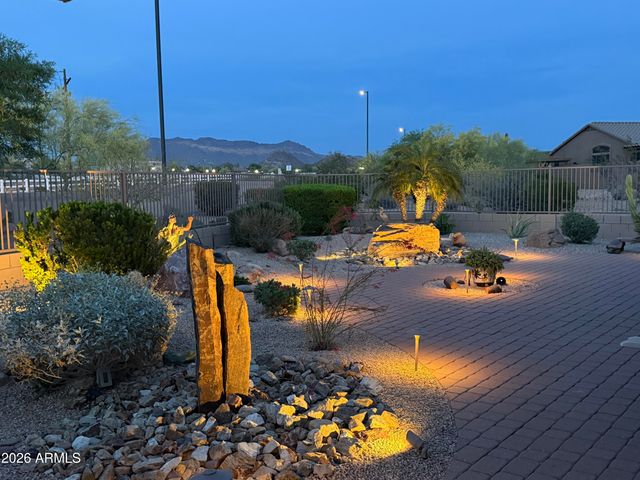 7864 E LAUREL Street, Mesa, AZ 85207