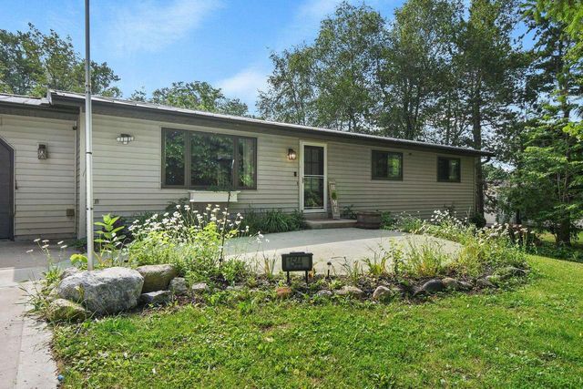 N1544 Poeppel Road, Fort Atkinson, WI 53538
