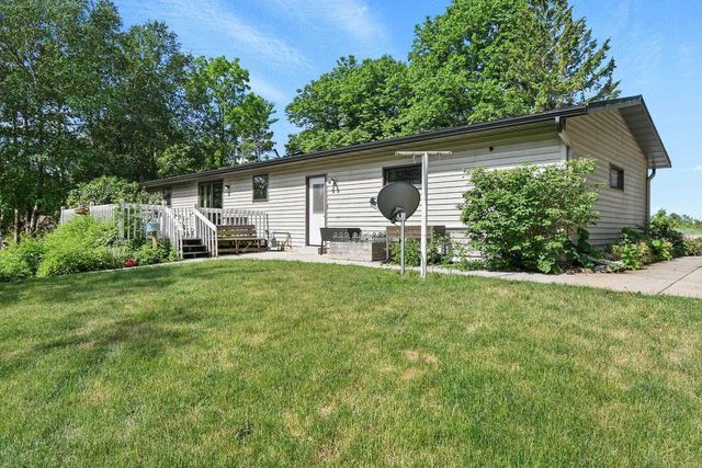 N1544 Poeppel Road, Fort Atkinson, WI 53538