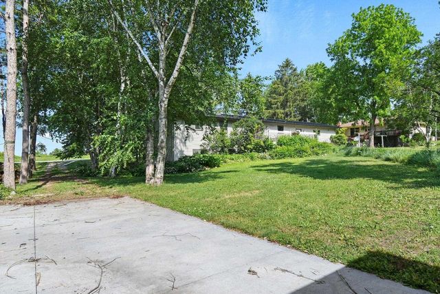N1544 Poeppel Road, Fort Atkinson, WI 53538