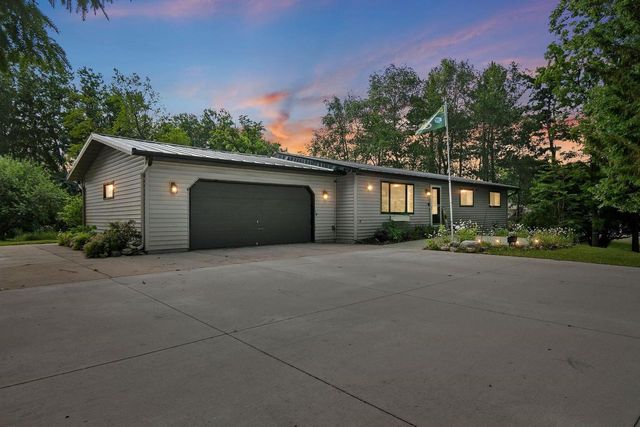 N1544 Poeppel Road, Fort Atkinson, WI 53538