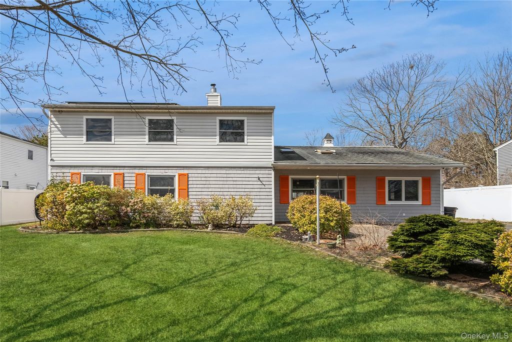 84 Corbin Avenue, East Patchogue, NY 11772