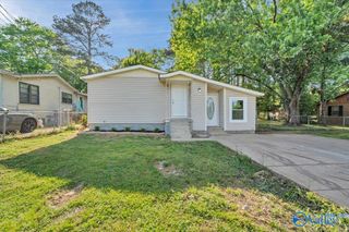 1804 Hine Street S, Athens, AL 35611