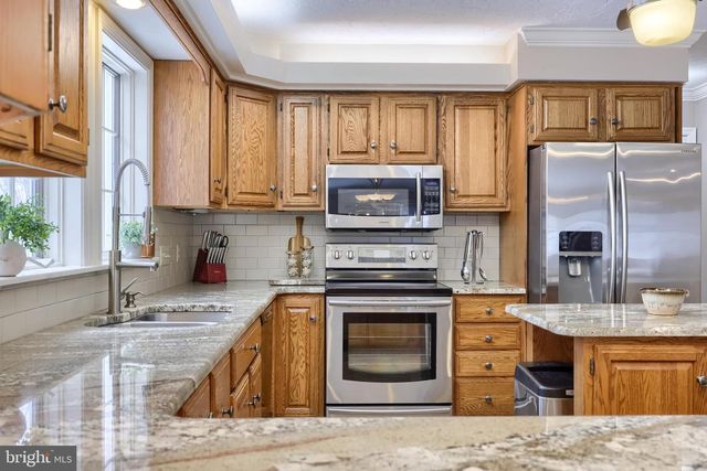 332 LAUREL DR, York, PA 17406