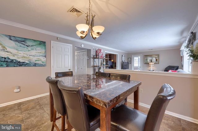 332 LAUREL DR, York, PA 17406