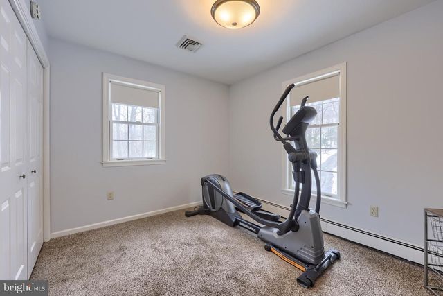 332 LAUREL DR, York, PA 17406