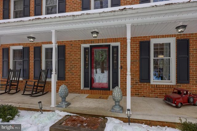 332 LAUREL DR, York, PA 17406