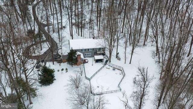 332 LAUREL DR, York, PA 17406