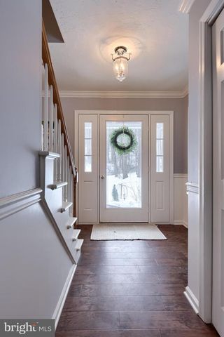 332 LAUREL DR, York, PA 17406