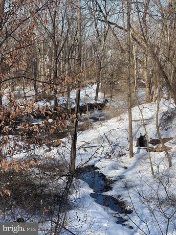 332 LAUREL DR, York, PA 17406