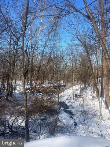 332 LAUREL DR, York, PA 17406