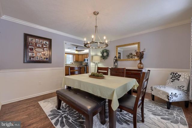 332 LAUREL DR, York, PA 17406