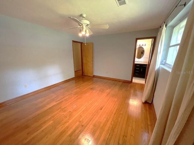 106 SW 38TH STREET, Gainesville, FL 32607