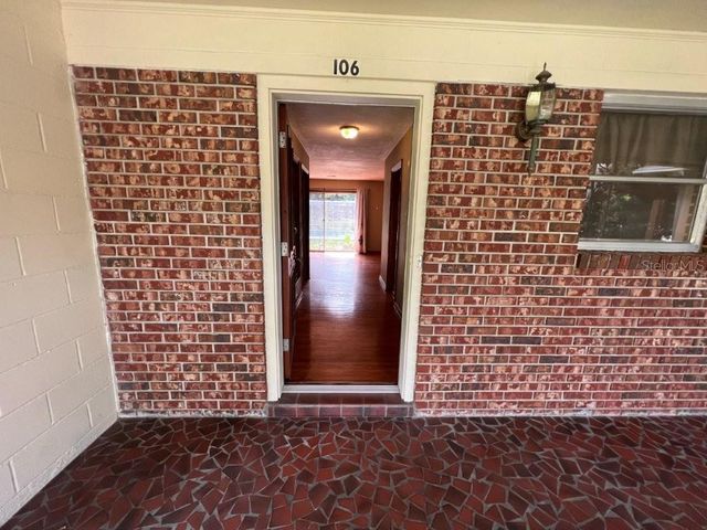 106 SW 38TH STREET, Gainesville, FL 32607