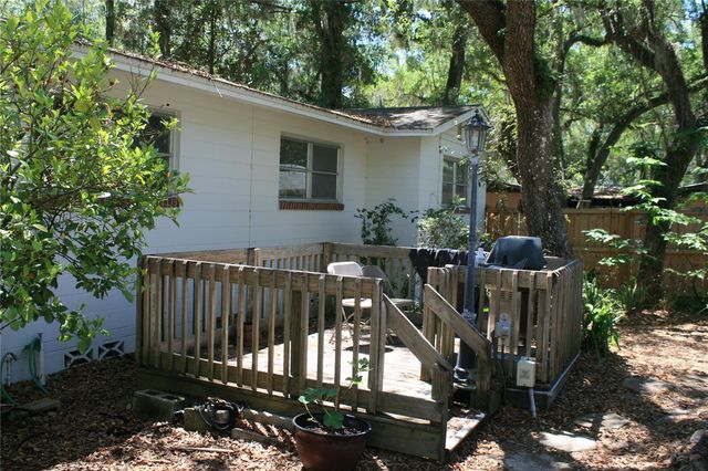 106 SW 38TH STREET, Gainesville, FL 32607
