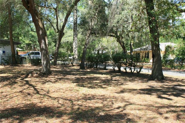 106 SW 38TH STREET, Gainesville, FL 32607