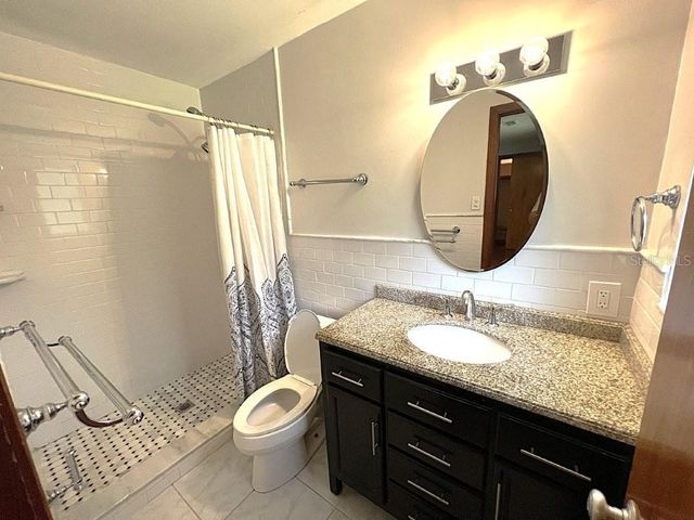 106 SW 38TH STREET, Gainesville, FL 32607