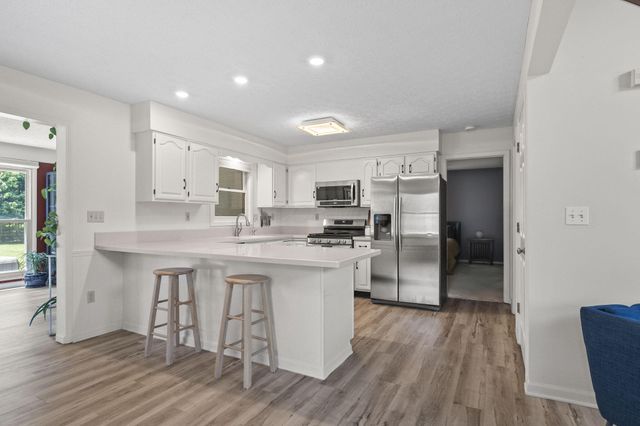 1205 Holton Road, Grove City, OH 43123