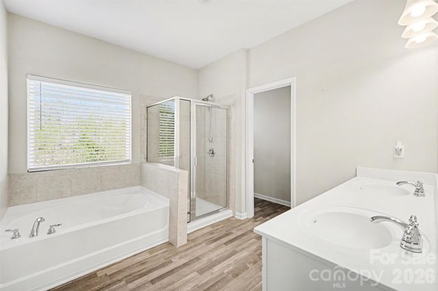 504 Stone River Parkway, Mount Holly, NC 28120
