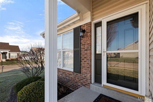 1602 Platinum Court, O'fallon, MO 63366