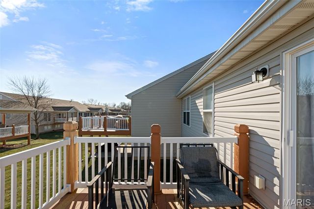 1602 Platinum Court, O'fallon, MO 63366