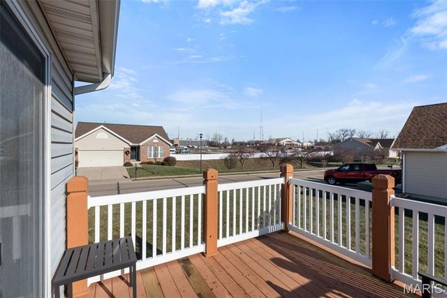 1602 Platinum Court, O'fallon, MO 63366