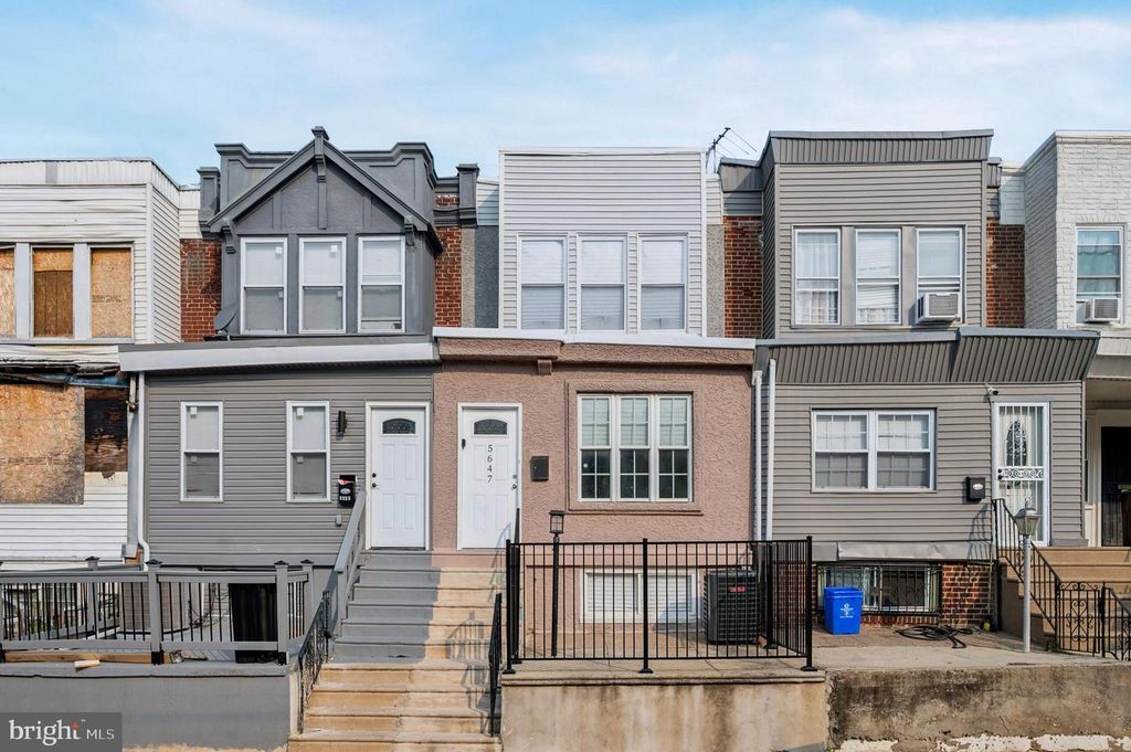 5647 RIDGEWOOD ST, Philadelphia, PA 19143