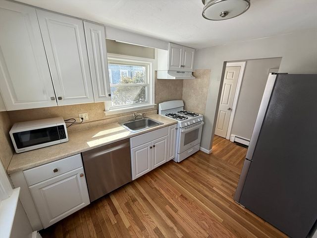 252 Mechanic St 252, Canton, MA 02021