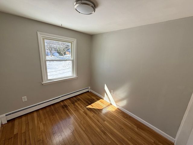 252 Mechanic St 252, Canton, MA 02021