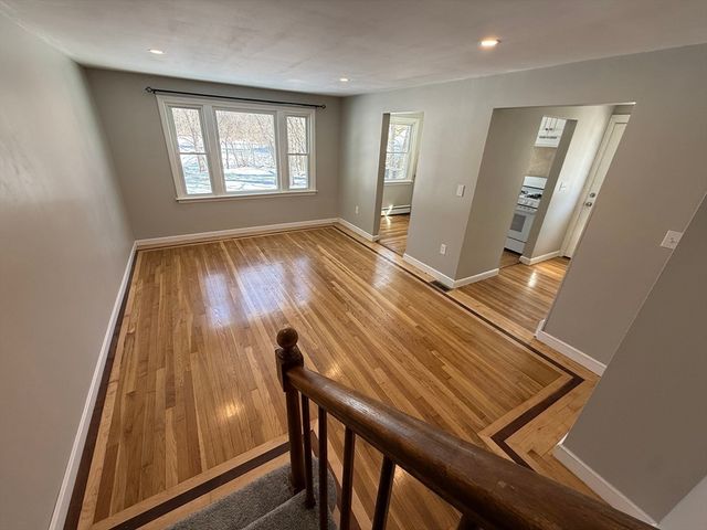 252 Mechanic St 252, Canton, MA 02021