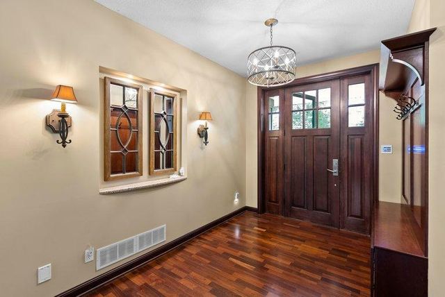 14708 Woodhaven Road, Minnetonka, MN 55345