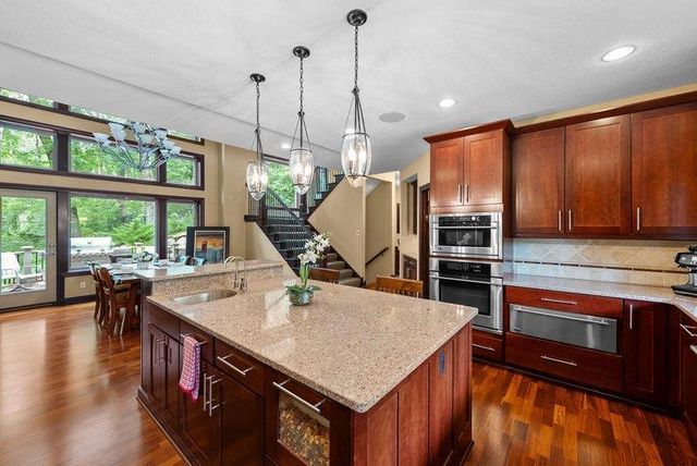 14708 Woodhaven Road, Minnetonka, MN 55345