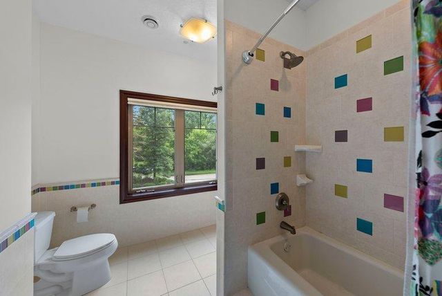 14708 Woodhaven Road, Minnetonka, MN 55345