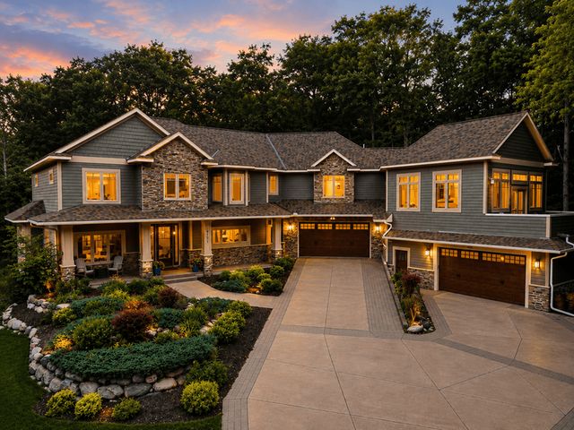 14708 Woodhaven Road, Minnetonka, MN 55345