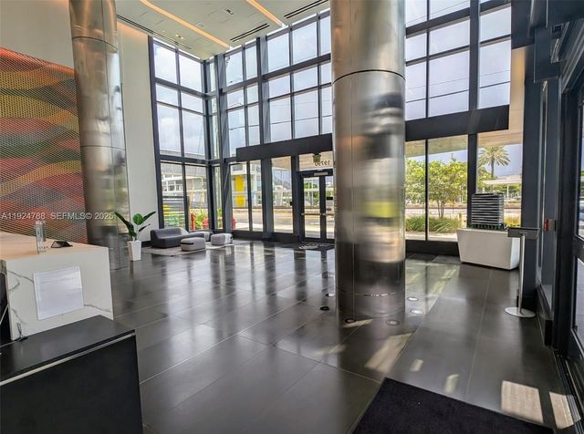 19790 W Dixie Hwy 1002, Aventura, FL 33180