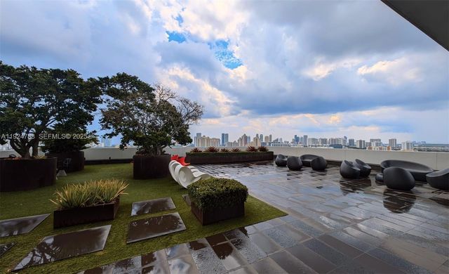 19790 W Dixie Hwy 1002, Aventura, FL 33180