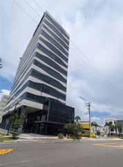 19790 W Dixie Hwy 1002, Aventura, FL 33180