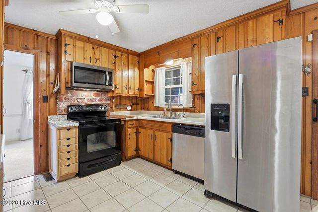 1111 S Andrews Avenue, Goldsboro, NC 27530