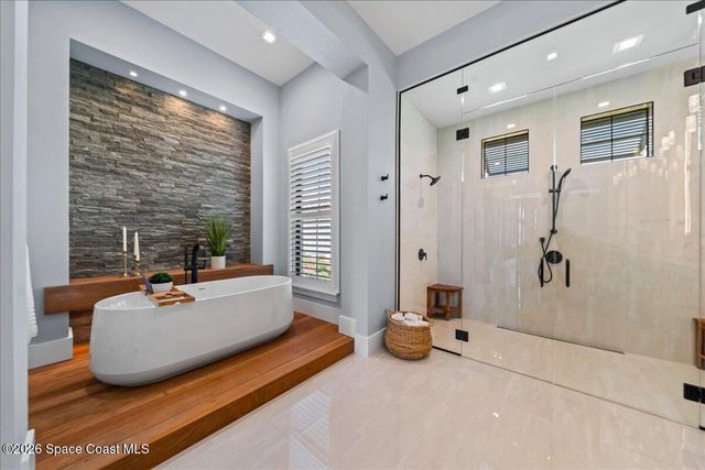 3769 Lake Adelaide Place, Rockledge, FL 32955